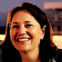 Melanie Hill