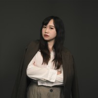 Yi Ching Li