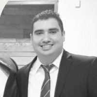 Roberto González