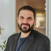 Oscar Santiago García