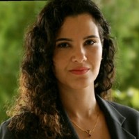 Adriana F. V de Souza