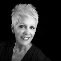 Toni Leggett