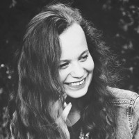 Jennifer van der Broek