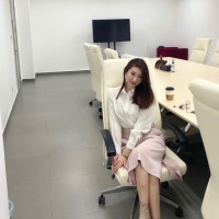 Vivian YU