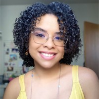 Tainá Santana