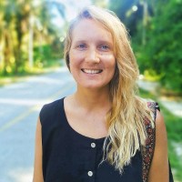 Laura Stoker