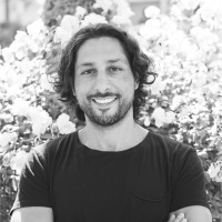 Erez Henya