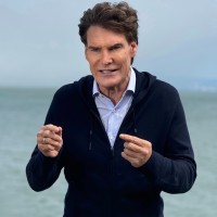 Carsten MaschmeyerCarsten Maschmeyer is an Influencer