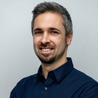 András Pintér