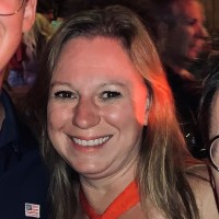 Laurie Graves