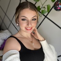 Brianna Lee