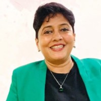 Jacqueline Dolphina (Jackie)