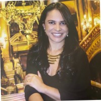 Adélia N.
