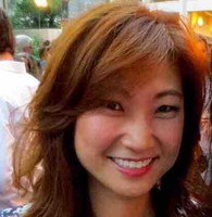 Iris Ho 何燕青