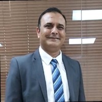 khan Tariq