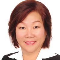 Evelyn Tan