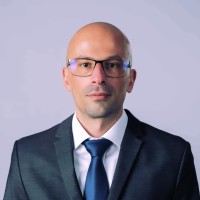 Fisnik Asllani