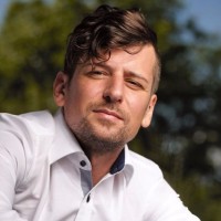 Stefan Molnar