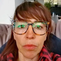 Leen Debast