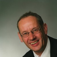 Claus Claus Voss