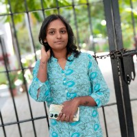 HARSHINI E