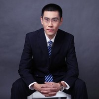 王佳伟