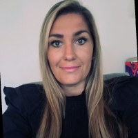 Charlotte Mackinnon