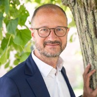 Prof. Dr. Jan Roth