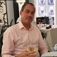 Ross Jones - Miet