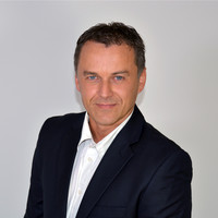 Dario Jareš