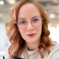 Julia Artmann