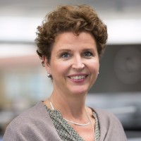 Karin Schubert