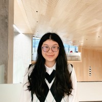 Helen Lee