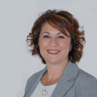 Vera Suriano