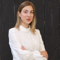 Louise Devos