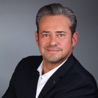 Oliver Jentschke