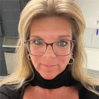 Julie Nicholas