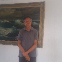 Tan Leong