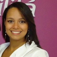 Aline Castro Alves