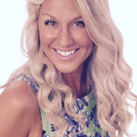 Dr. Lindsay Pfeffer