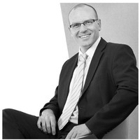 Daniel Offner