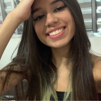 Tayná Oliveira