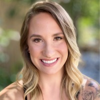 Tia Nowak