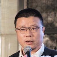 Dr. Howard Li