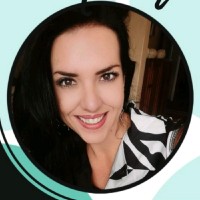 Esmay Van Wyk