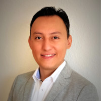 Dr. Edgar Perez Lezama