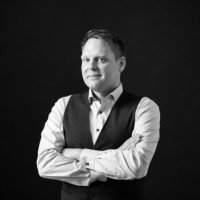 Dr. Nico Kasper