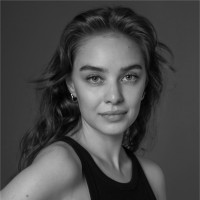 Emma Valev