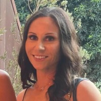 Raylene Vella Stoios