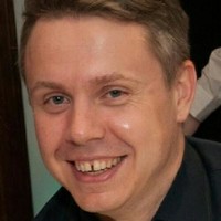 Simon Carr